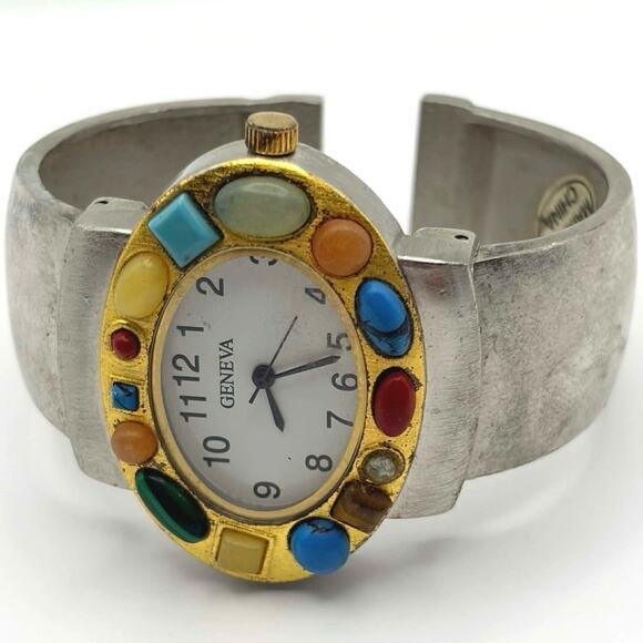 Gold Stone Oval Watch - Picture 3 of 4